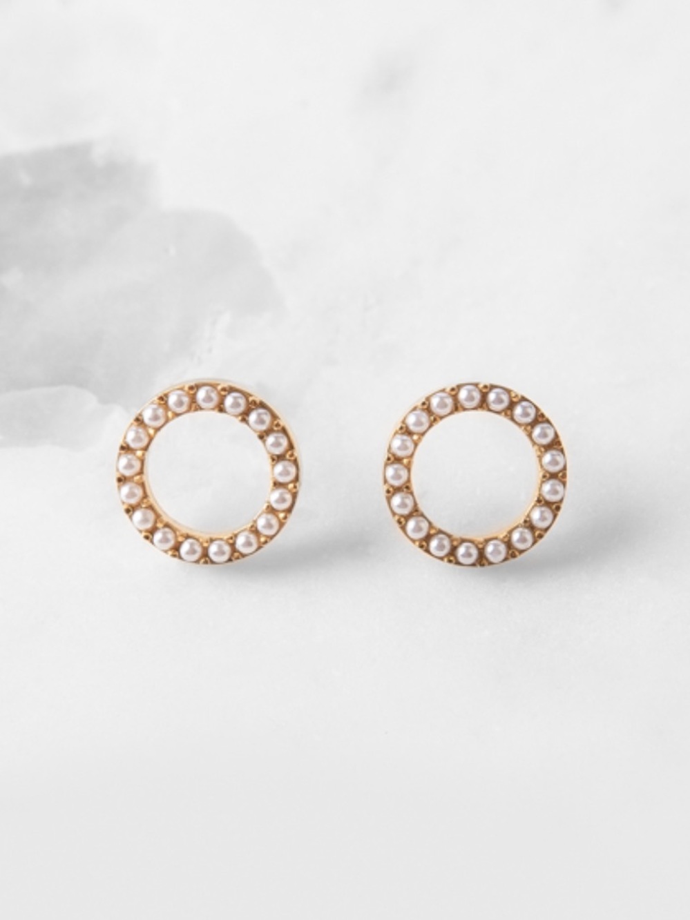 🆕 Ozzy Pearl Earrings Plunder